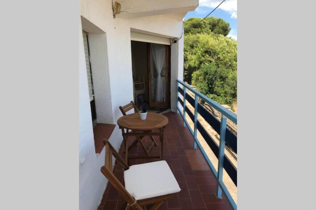 El Faro Apartaments Platja Llarga-Les Salines-Tgn Tarragona Buitenkant foto