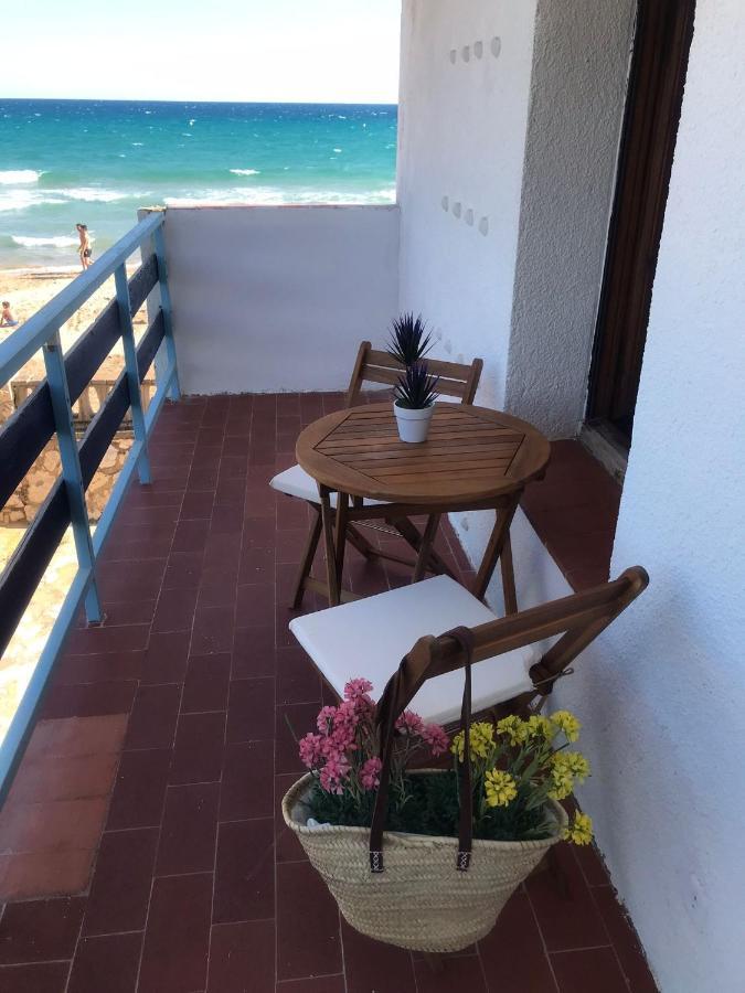 El Faro Apartaments Platja Llarga-Les Salines-Tgn Tarragona Buitenkant foto