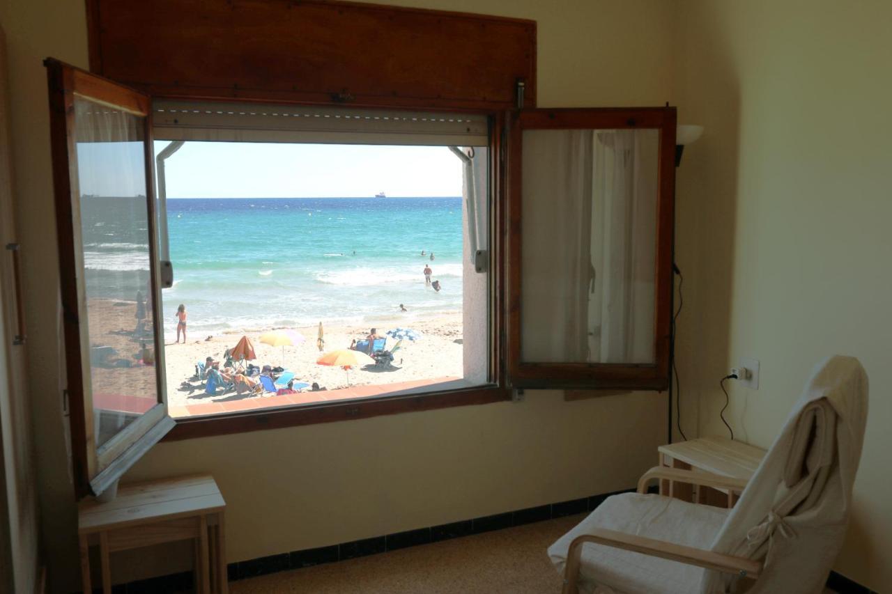 El Faro Apartaments Platja Llarga-Les Salines-Tgn Tarragona Buitenkant foto
