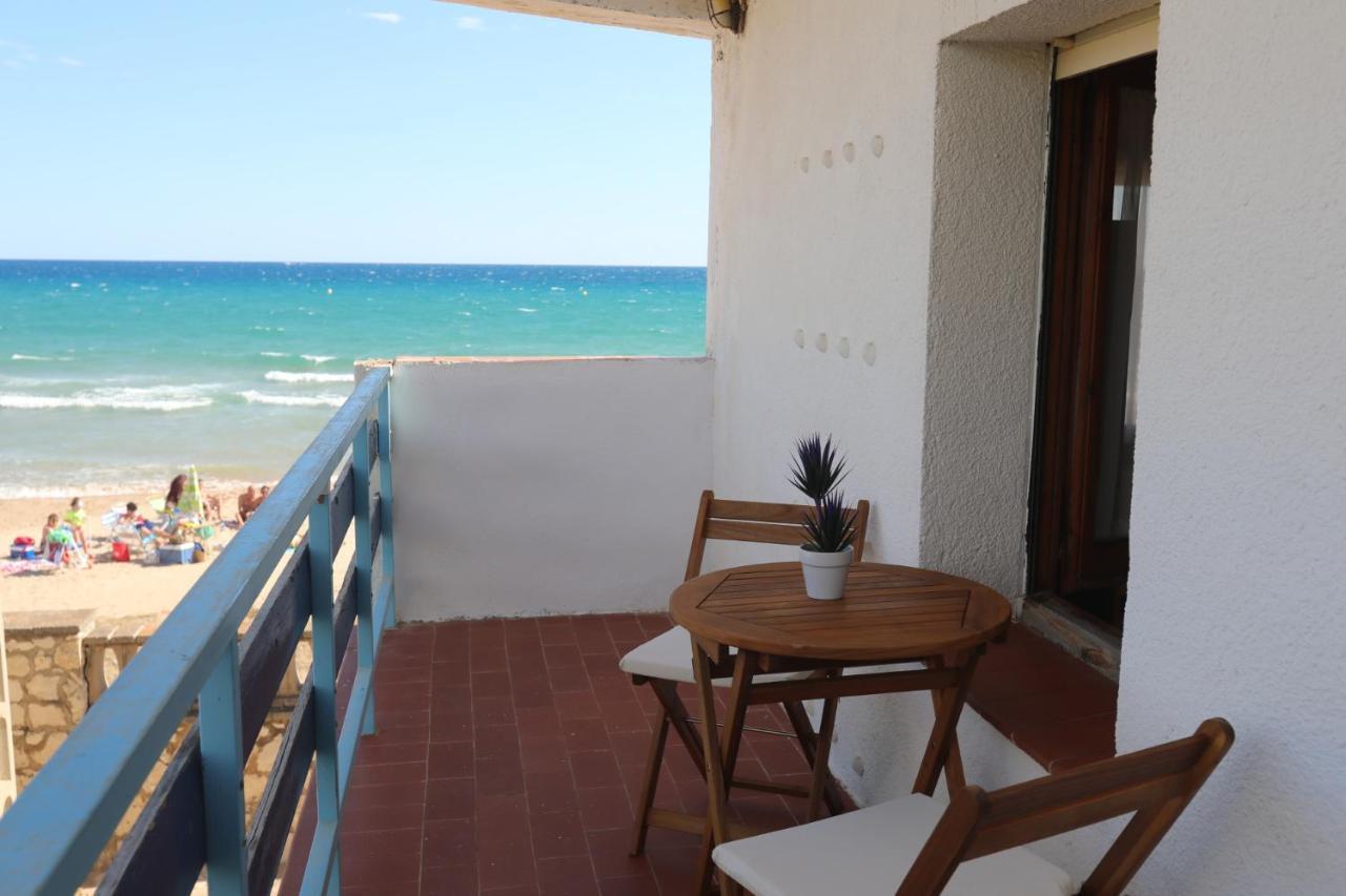 El Faro Apartaments Platja Llarga-Les Salines-Tgn Tarragona Buitenkant foto