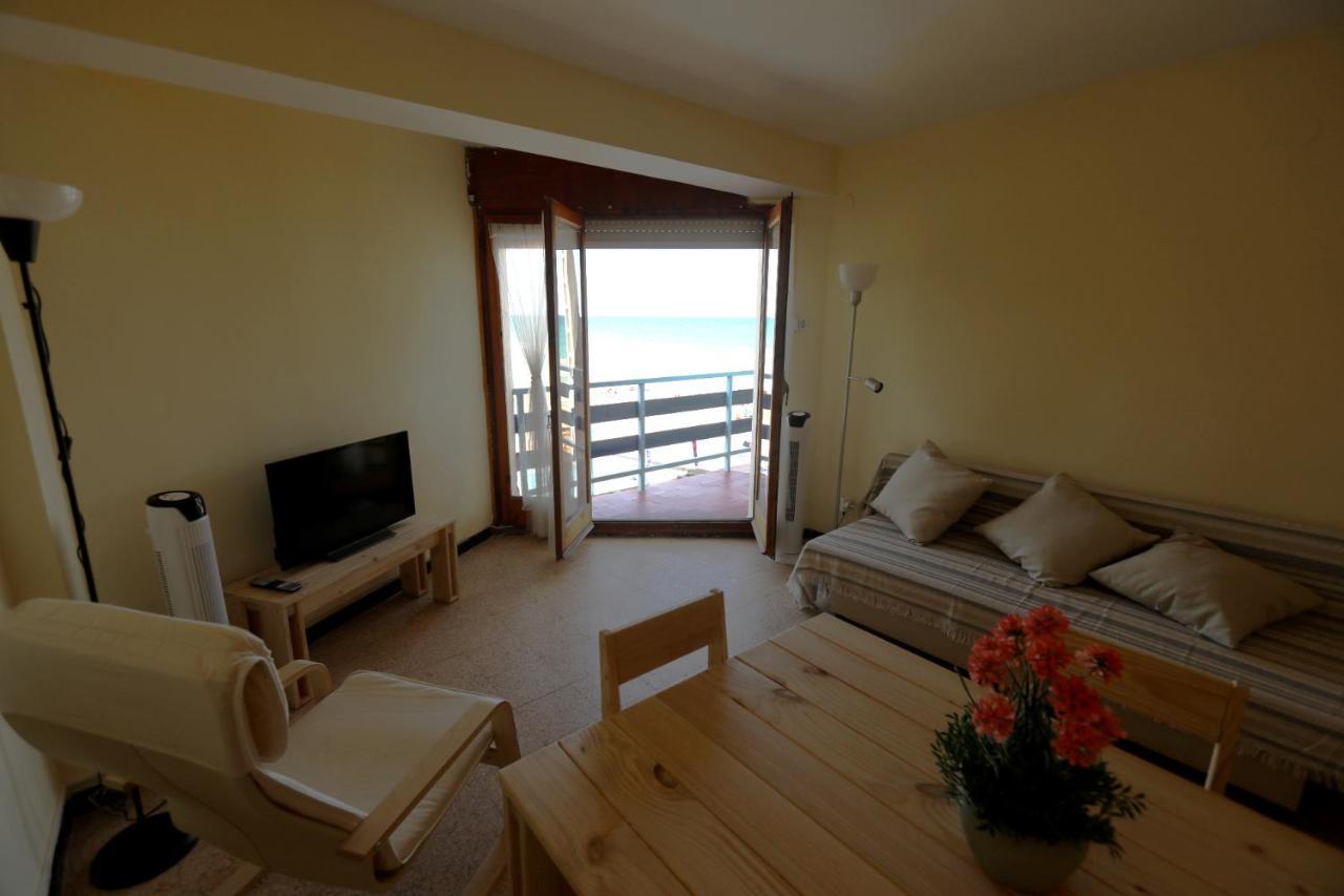 El Faro Apartaments Platja Llarga-Les Salines-Tgn Tarragona Buitenkant foto