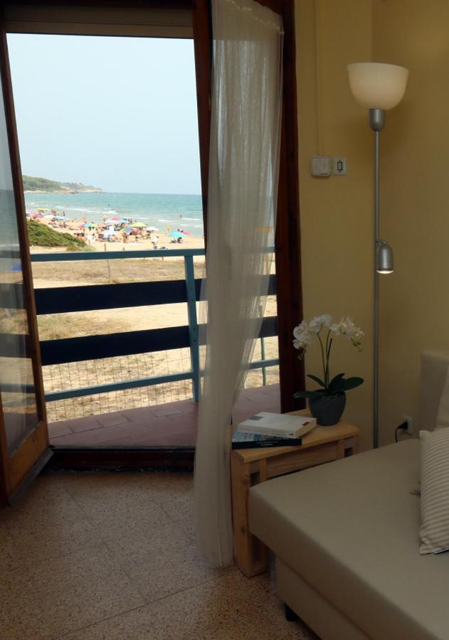 El Faro Apartaments Platja Llarga-Les Salines-Tgn Tarragona Buitenkant foto