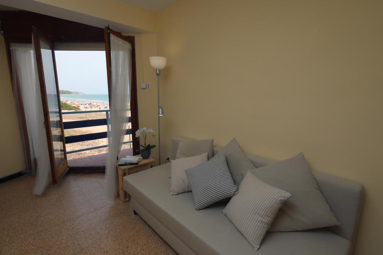 El Faro Apartaments Platja Llarga-Les Salines-Tgn Tarragona Buitenkant foto